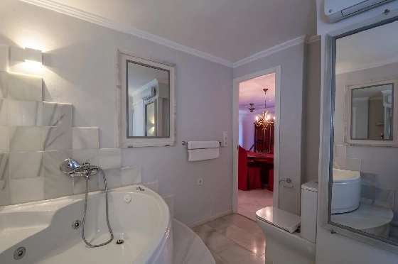 Villa in Calpe(Canuta) zu verkaufen, Woongedeelte 187 m², Klimaanlage, 4 Slaapkamers, 3 Badkamers, Pool, ref.: COB-3547-10535-33