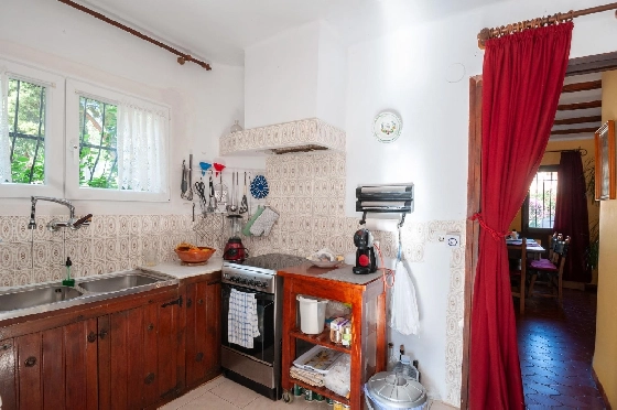 Villa in Calpe(Canuta) zu verkaufen, Woongedeelte 187 m², Klimaanlage, 4 Slaapkamers, 3 Badkamers, Pool, ref.: COB-3547-10535-40