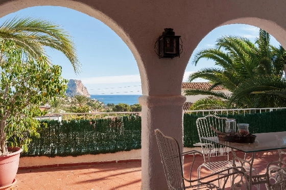 Villa in Calpe(Canuta) zu verkaufen, Woongedeelte 187 m², Klimaanlage, 4 Slaapkamers, 3 Badkamers, Pool, ref.: COB-3547-10535-48