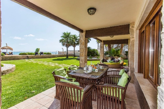 Villa in Denia zu verkaufen, Woongedeelte 266 m², Klimaanlage, Grondstuk 1254 m², 5 Slaapkamers, 3 Badkamers, Pool, ref.: VI-CHA2550-12