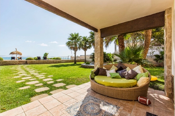 Villa in Denia zu verkaufen, Woongedeelte 266 m², Klimaanlage, Grondstuk 1254 m², 5 Slaapkamers, 3 Badkamers, Pool, ref.: VI-CHA2550-3