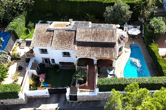 Villa in Javea zu verkaufen, Woongedeelte 166 m², Klimaanlage, Grondstuk 608 m², 3 Slaapkamers, 3 Badkamers, Pool, ref.: AVS-57474-1