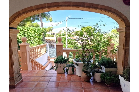 Villa in Javea zu verkaufen, Woongedeelte 166 m², Klimaanlage, Grondstuk 608 m², 3 Slaapkamers, 3 Badkamers, Pool, ref.: AVS-57474-13