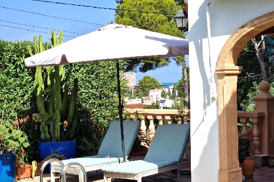 Villa in Javea zu verkaufen, Woongedeelte 166 m², Klimaanlage, Grondstuk 608 m², 3 Slaapkamers, 3 Badkamers, Pool, ref.: AVS-57474-14