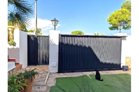Villa in Javea zu verkaufen, Woongedeelte 166 m², Klimaanlage, Grondstuk 608 m², 3 Slaapkamers, 3 Badkamers, Pool, ref.: AVS-57474-18