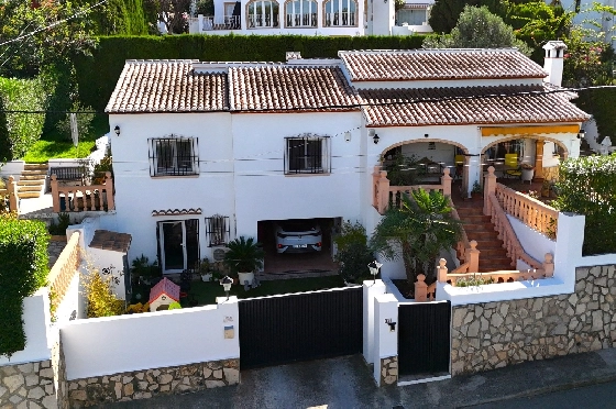 Villa in Javea zu verkaufen, Woongedeelte 166 m², Klimaanlage, Grondstuk 608 m², 3 Slaapkamers, 3 Badkamers, Pool, ref.: AVS-57474-19