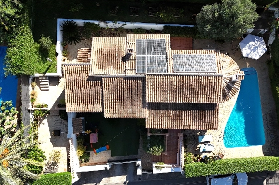 Villa in Javea zu verkaufen, Woongedeelte 166 m², Klimaanlage, Grondstuk 608 m², 3 Slaapkamers, 3 Badkamers, Pool, ref.: AVS-57474-21