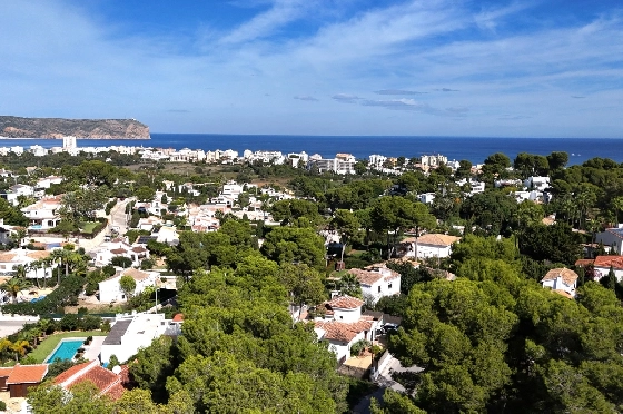 Villa in Javea zu verkaufen, Woongedeelte 166 m², Klimaanlage, Grondstuk 608 m², 3 Slaapkamers, 3 Badkamers, Pool, ref.: AVS-57474-22