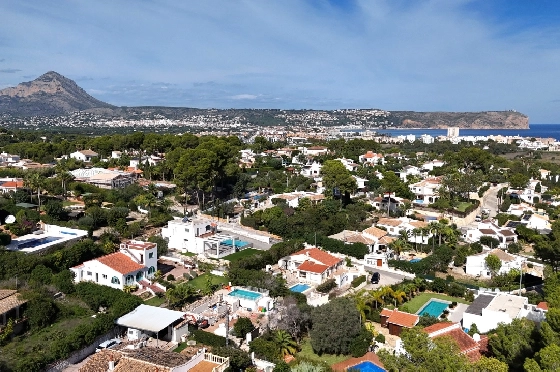 Villa in Javea zu verkaufen, Woongedeelte 166 m², Klimaanlage, Grondstuk 608 m², 3 Slaapkamers, 3 Badkamers, Pool, ref.: AVS-57474-23