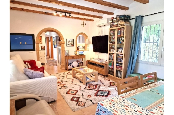 Villa in Javea zu verkaufen, Woongedeelte 166 m², Klimaanlage, Grondstuk 608 m², 3 Slaapkamers, 3 Badkamers, Pool, ref.: AVS-57474-3