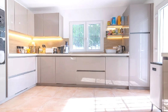 Villa in Javea zu verkaufen, Woongedeelte 166 m², Klimaanlage, Grondstuk 608 m², 3 Slaapkamers, 3 Badkamers, Pool, ref.: AVS-57474-4