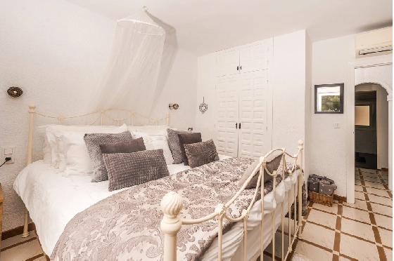 Villa in Javea zu verkaufen, Woongedeelte 246 m², Klimaanlage, Grondstuk 1125 m², 4 Slaapkamers, 4 Badkamers, Pool, ref.: AVS-57244-11