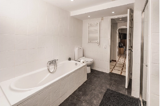 Villa in Javea zu verkaufen, Woongedeelte 246 m², Klimaanlage, Grondstuk 1125 m², 4 Slaapkamers, 4 Badkamers, Pool, ref.: AVS-57244-14