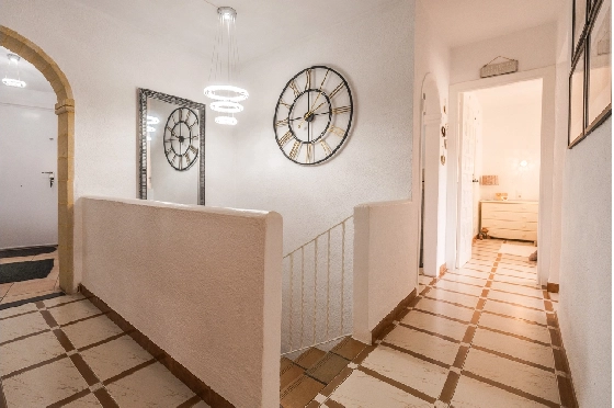 Villa in Javea zu verkaufen, Woongedeelte 246 m², Klimaanlage, Grondstuk 1125 m², 4 Slaapkamers, 4 Badkamers, Pool, ref.: AVS-57244-17