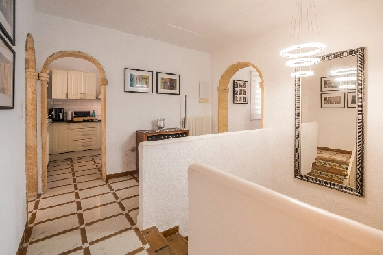 Villa in Javea zu verkaufen, Woongedeelte 246 m², Klimaanlage, Grondstuk 1125 m², 4 Slaapkamers, 4 Badkamers, Pool, ref.: AVS-57244-18