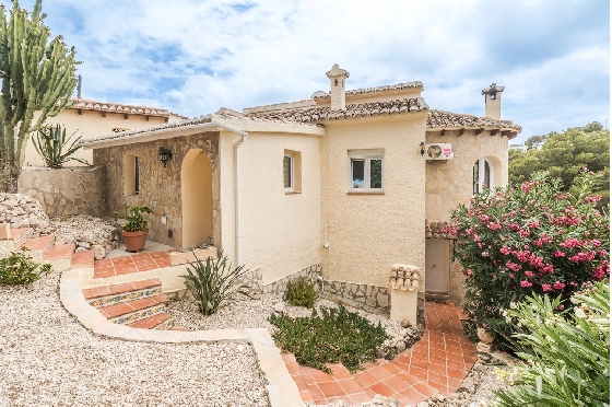 Villa in Javea zu verkaufen, Woongedeelte 246 m², Klimaanlage, Grondstuk 1125 m², 4 Slaapkamers, 4 Badkamers, Pool, ref.: AVS-57244-3