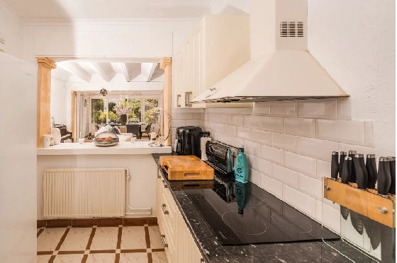 Villa in Javea zu verkaufen, Woongedeelte 246 m², Klimaanlage, Grondstuk 1125 m², 4 Slaapkamers, 4 Badkamers, Pool, ref.: AVS-57244-8