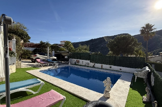 Villa in Pedreguer zu verkaufen, Woongedeelte 61 m², Bouwjaar 2014, Zustand gepflegt, + KLIMA, Klimaanlage, Grondstuk 385 m², 2 Slaapkamers, 1 Badkamers, Pool, ref.: RG-0126-2