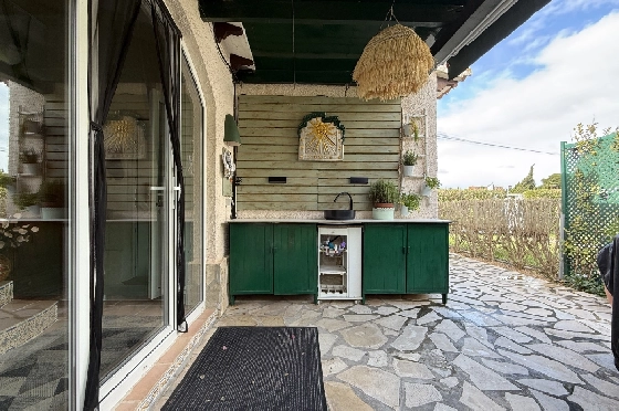 Villa in Els Poblets zu verkaufen, Woongedeelte 105 m², Bouwjaar 1990, + Zentralheizung, Klimaanlage, Grondstuk 536 m², 2 Slaapkamers, 2 Badkamers, Pool, ref.: JS-0326-19
