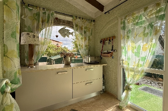 Villa in Els Poblets zu verkaufen, Woongedeelte 105 m², Bouwjaar 1990, + Zentralheizung, Klimaanlage, Grondstuk 536 m², 2 Slaapkamers, 2 Badkamers, Pool, ref.: JS-0326-22