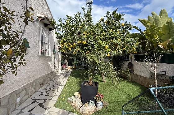 Villa in Els Poblets zu verkaufen, Woongedeelte 105 m², Bouwjaar 1990, + Zentralheizung, Klimaanlage, Grondstuk 536 m², 2 Slaapkamers, 2 Badkamers, Pool, ref.: JS-0326-23