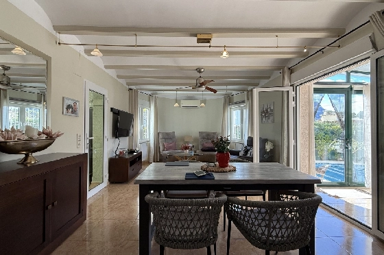 Villa in Els Poblets zu verkaufen, Woongedeelte 105 m², Bouwjaar 1990, + Zentralheizung, Klimaanlage, Grondstuk 536 m², 2 Slaapkamers, 2 Badkamers, Pool, ref.: JS-0326-8