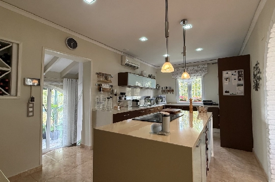 Villa in Els Poblets zu verkaufen, Woongedeelte 105 m², Bouwjaar 1990, + Zentralheizung, Klimaanlage, Grondstuk 536 m², 2 Slaapkamers, 2 Badkamers, Pool, ref.: JS-0326-9