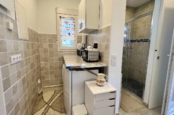 Villa in Els Poblets zu verkaufen, Woongedeelte 95 m², Bouwjaar 2001, Zustand gepflegt, + Ofen, Klimaanlage, Grondstuk 350 m², 3 Slaapkamers, 3 Badkamers, Pool, ref.: FK-0326-11