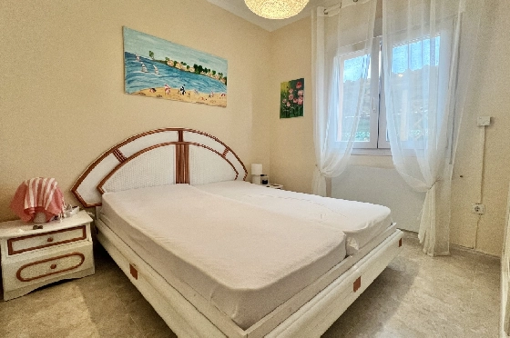 Villa in Els Poblets zu verkaufen, Woongedeelte 95 m², Bouwjaar 2001, Zustand gepflegt, + Ofen, Klimaanlage, Grondstuk 350 m², 3 Slaapkamers, 3 Badkamers, Pool, ref.: FK-0326-6