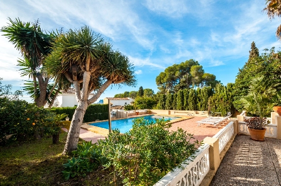 Villa in Moraira zu verkaufen, Woongedeelte 270 m², Klimaanlage, Grondstuk 897 m², 3 Slaapkamers, 3 Badkamers, Pool, ref.: AM-12629DR-1
