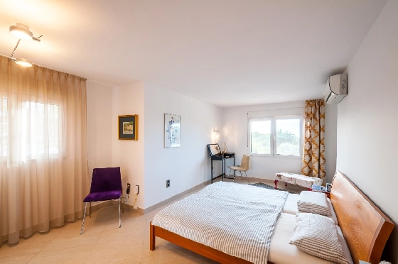 Villa in Moraira zu verkaufen, Woongedeelte 270 m², Klimaanlage, Grondstuk 897 m², 3 Slaapkamers, 3 Badkamers, Pool, ref.: AM-12629DR-15