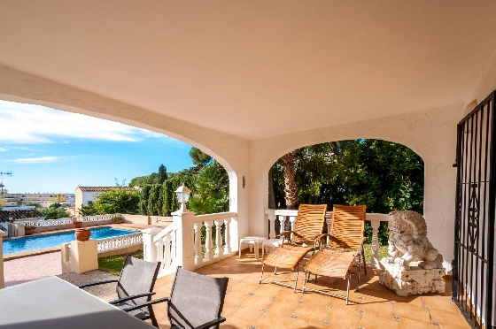Villa in Moraira zu verkaufen, Woongedeelte 270 m², Klimaanlage, Grondstuk 897 m², 3 Slaapkamers, 3 Badkamers, Pool, ref.: AM-12629DR-30
