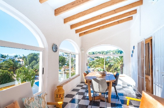 Villa in Benissa zu verkaufen, Woongedeelte 247 m², Bouwjaar 1993, Klimaanlage, Grondstuk 848 m², 5 Slaapkamers, 3 Badkamers, Pool, ref.: AM-12630DR-17