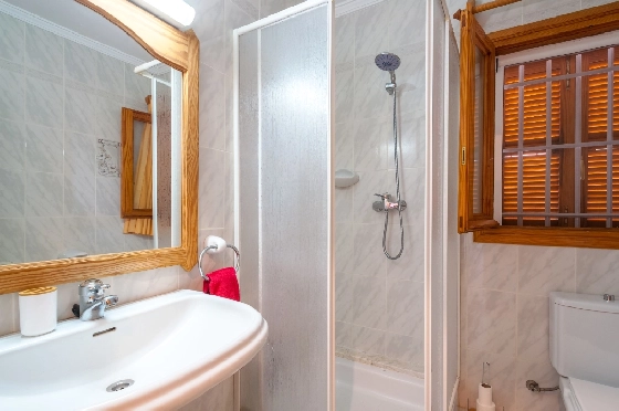 Villa in Benissa zu verkaufen, Woongedeelte 247 m², Bouwjaar 1993, Klimaanlage, Grondstuk 848 m², 5 Slaapkamers, 3 Badkamers, Pool, ref.: AM-12630DR-29