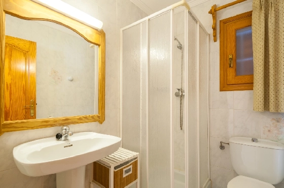 Villa in Benissa zu verkaufen, Woongedeelte 247 m², Bouwjaar 1993, Klimaanlage, Grondstuk 848 m², 5 Slaapkamers, 3 Badkamers, Pool, ref.: AM-12630DR-34