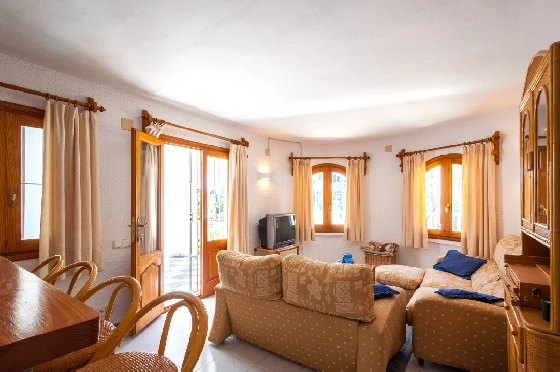 Villa in Benissa zu verkaufen, Woongedeelte 247 m², Bouwjaar 1993, Klimaanlage, Grondstuk 848 m², 5 Slaapkamers, 3 Badkamers, Pool, ref.: AM-12630DR-36