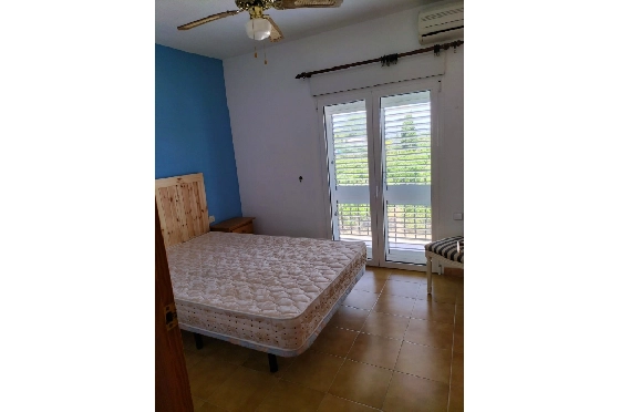 Reihenhaus in Oliva zu verkaufen, Woongedeelte 120 m², Bouwjaar 1996, Klimaanlage, Grondstuk 120 m², 2 Slaapkamers, 1 Badkamers, Pool, ref.: O-V96614-2