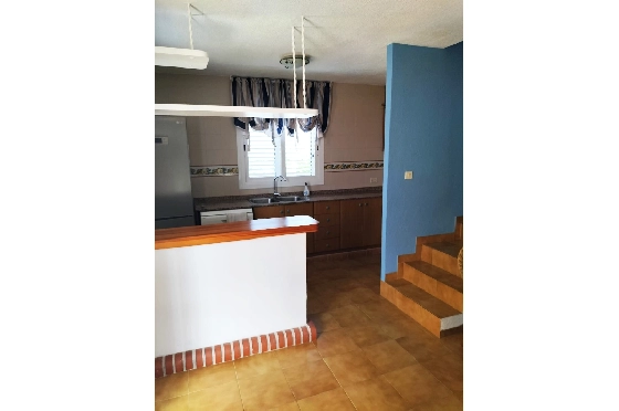 Reihenhaus in Oliva zu verkaufen, Woongedeelte 120 m², Bouwjaar 1996, Klimaanlage, Grondstuk 120 m², 2 Slaapkamers, 1 Badkamers, Pool, ref.: O-V96614-7