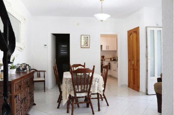Villa in Parcent zu verkaufen, Woongedeelte 170 m², Grondstuk 783 m², 5 Slaapkamers, 2 Badkamers, ref.: PT-25007-13
