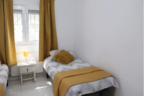 Villa in Parcent zu verkaufen, Woongedeelte 170 m², Grondstuk 783 m², 5 Slaapkamers, 2 Badkamers, ref.: PT-25007-28