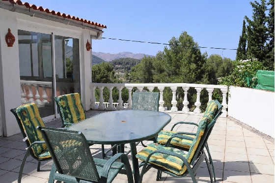 Villa in Parcent zu verkaufen, Woongedeelte 170 m², Grondstuk 783 m², 5 Slaapkamers, 2 Badkamers, ref.: PT-25007-38
