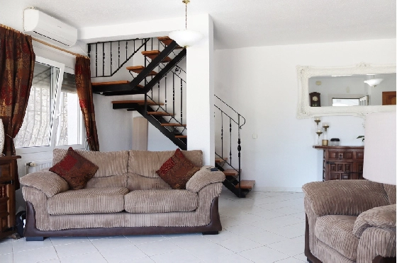 Villa in Parcent zu verkaufen, Woongedeelte 170 m², Grondstuk 783 m², 5 Slaapkamers, 2 Badkamers, ref.: PT-25007-8
