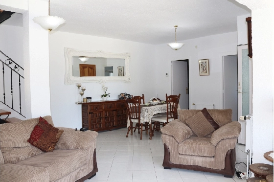 Villa in Parcent zu verkaufen, Woongedeelte 170 m², Grondstuk 783 m², 5 Slaapkamers, 2 Badkamers, ref.: PT-25007-9