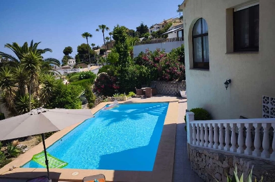 Villa in Benissa zu verkaufen, Woongedeelte 181 m², Grondstuk 881 m², 3 Slaapkamers, 3 Badkamers, Pool, ref.: PT-25011-2