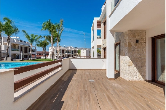 Erdgeschoss Apartment in Torrevieja zu verkaufen, Woongedeelte 100 m², Zustand Erstbezug, 3 Slaapkamers, 2 Badkamers, Pool, ref.: HA-TON-159-A03-14