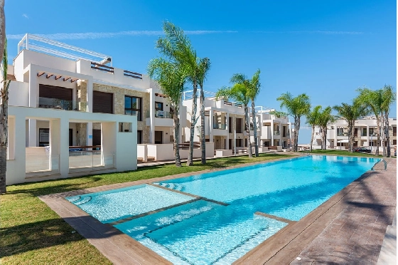 Erdgeschoss Apartment in Torrevieja zu verkaufen, Woongedeelte 100 m², Zustand Erstbezug, 3 Slaapkamers, 2 Badkamers, Pool, ref.: HA-TON-159-A03-2