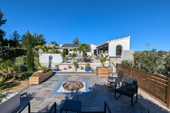 Villa in Javea zu verkaufen, Woongedeelte 386 m², Klimaanlage, Grondstuk 4596 m², 4 Slaapkamers, 4 Badkamers, Pool, ref.: AVS-57604-12