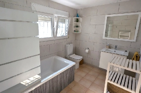 Villa in Javea zu verkaufen, Woongedeelte 386 m², Klimaanlage, Grondstuk 4596 m², 4 Slaapkamers, 4 Badkamers, Pool, ref.: AVS-57604-17