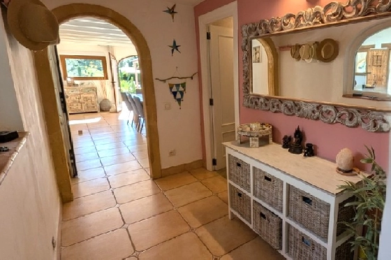 Villa in Javea zu verkaufen, Woongedeelte 386 m², Klimaanlage, Grondstuk 4596 m², 4 Slaapkamers, 4 Badkamers, Pool, ref.: AVS-57604-19