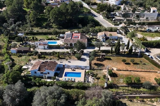 Villa in Javea zu verkaufen, Woongedeelte 386 m², Klimaanlage, Grondstuk 4596 m², 4 Slaapkamers, 4 Badkamers, Pool, ref.: AVS-57604-24